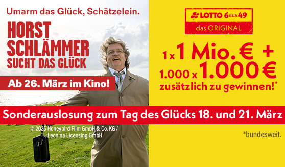 Horst Schlämmer steht auf einem Deich, LOTTO Sonderauslosung zum Tag des Glücks.