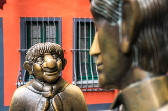 Bronzestatue Tünnes und Schäl in Köln | Glücksbringer WestLotto