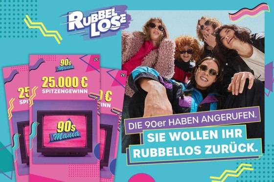 WestLotto-Rubbellose 90s Mania neben Bild einer Freundegruppe
